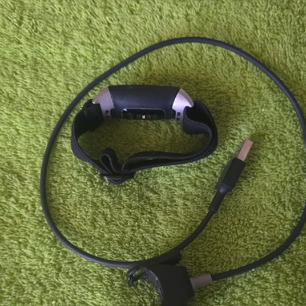 fitbit charge tracker